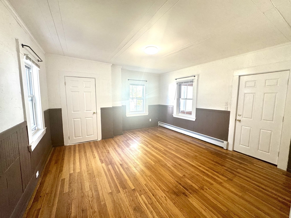 Ayer, Massachusetts 01432, United States, 3 Bedrooms Bedrooms, ,1 BathroomBathrooms,Residential,Active,191719