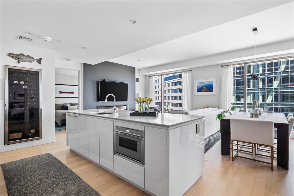 133 Seaport Blvd 920