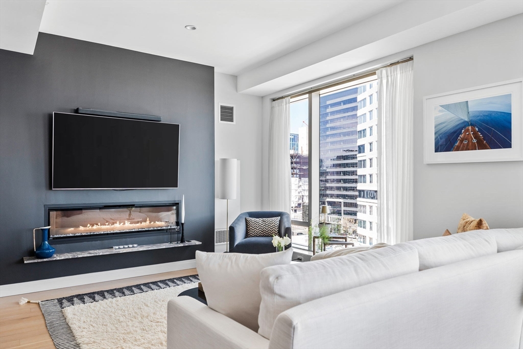 133 Seaport Blvd 920