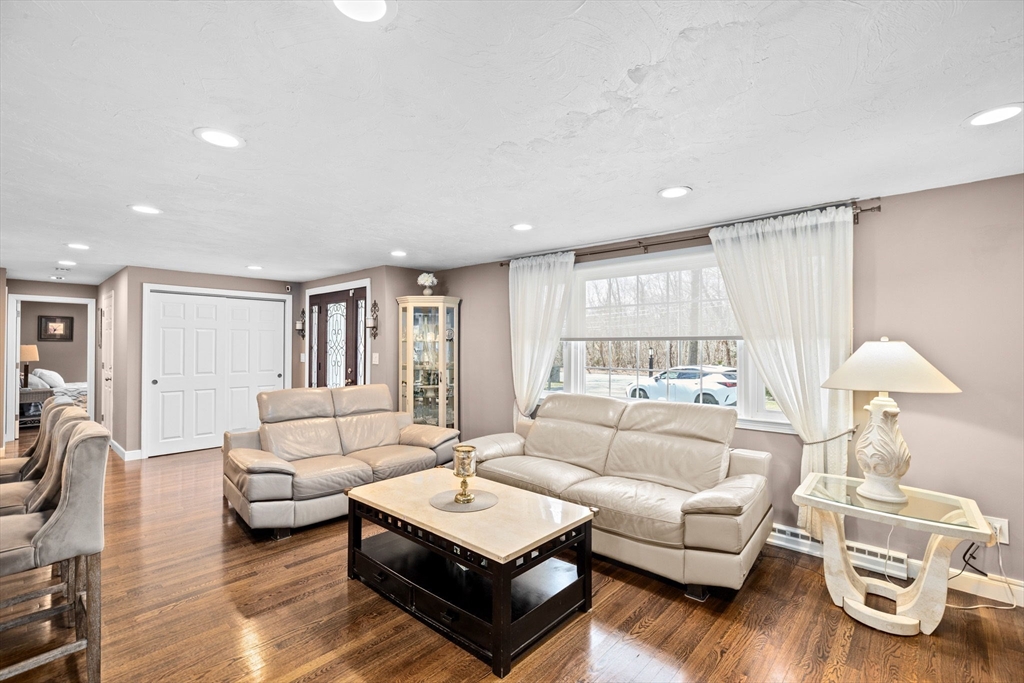 1368 Bay Rd