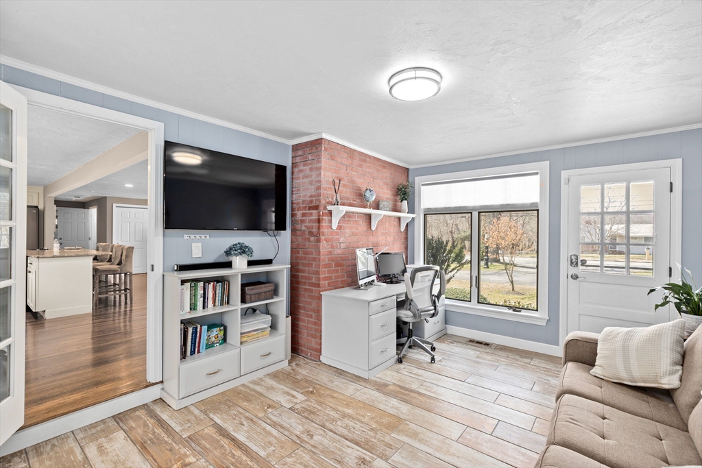 1368 Bay Rd