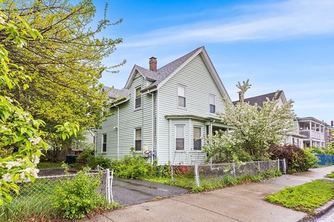 44 Elmwood Ave Lynn MA 01905