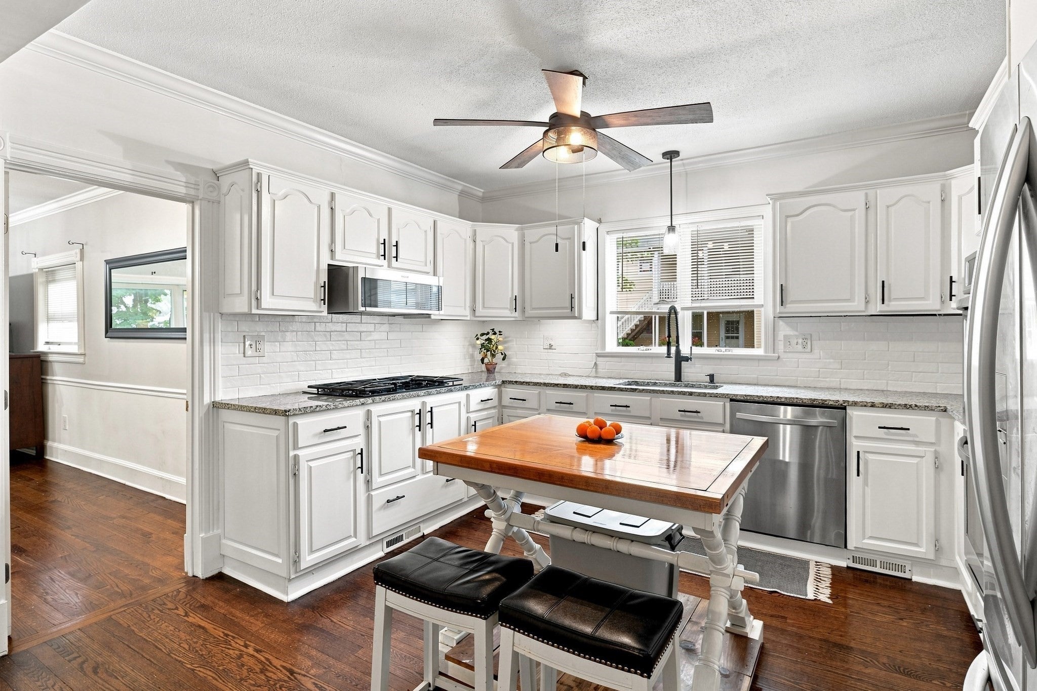 70 Pine St, Chicopee, MA, 70 Pine St, Chicopee, MA Photo #5