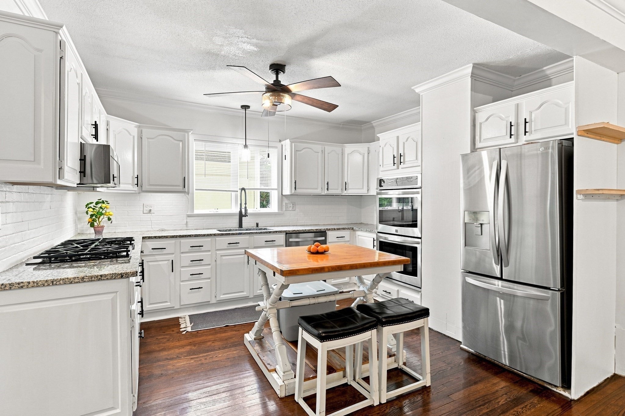 70 Pine St, Chicopee, MA, 70 Pine St, Chicopee, MA Photo #4