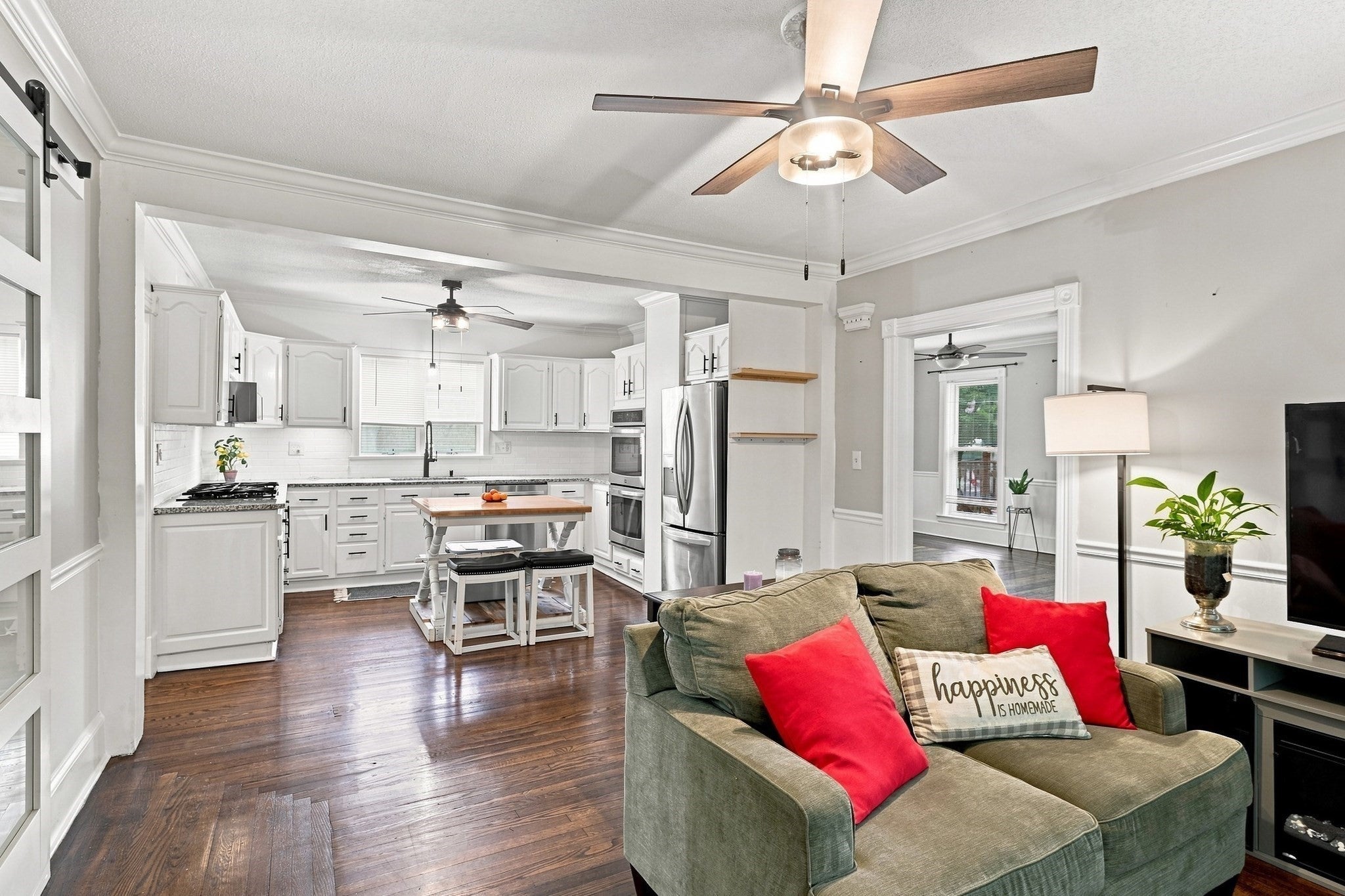 70 Pine St, Chicopee, MA, 70 Pine St, Chicopee, MA Photo #9