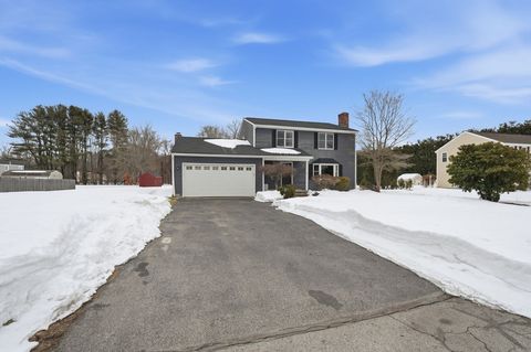 8 Agawam Ct Seekonk MA 02771