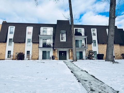 8 Shadowbrook Ln 41 Milford MA 01757