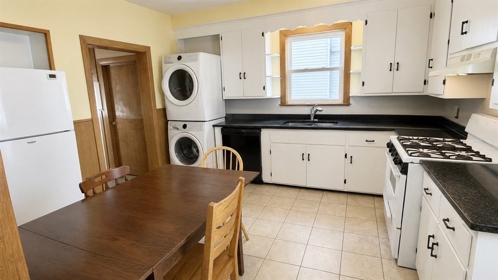 Photo of 131 Rindge Ave #1, Cambridge, MA