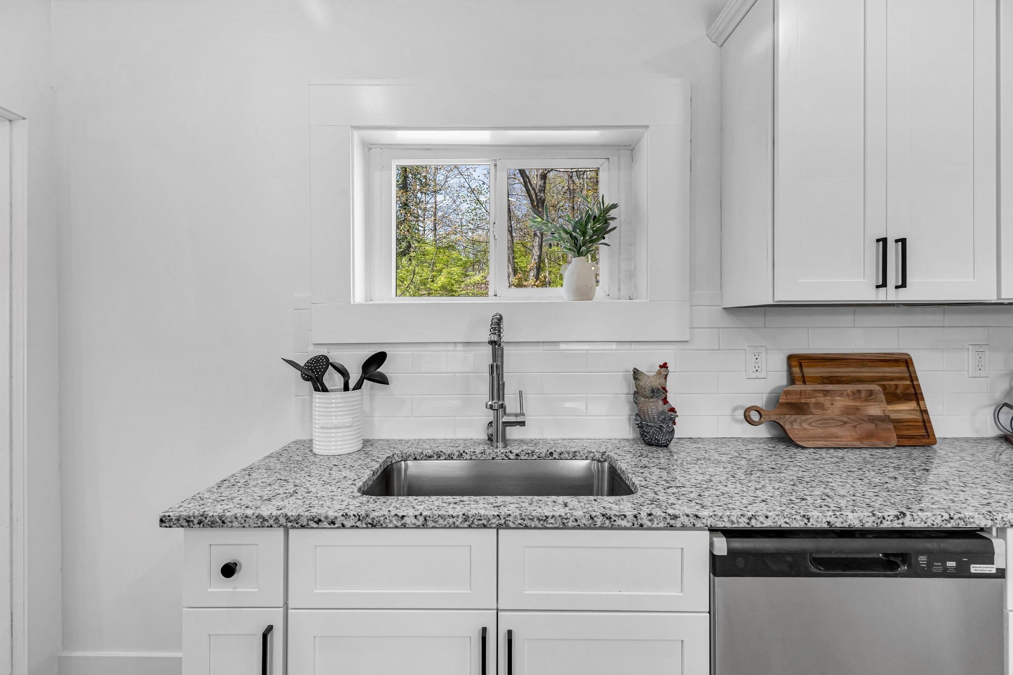 42 Washington St, Monson, MA, 42 Washington St, Monson, MA Photo #12