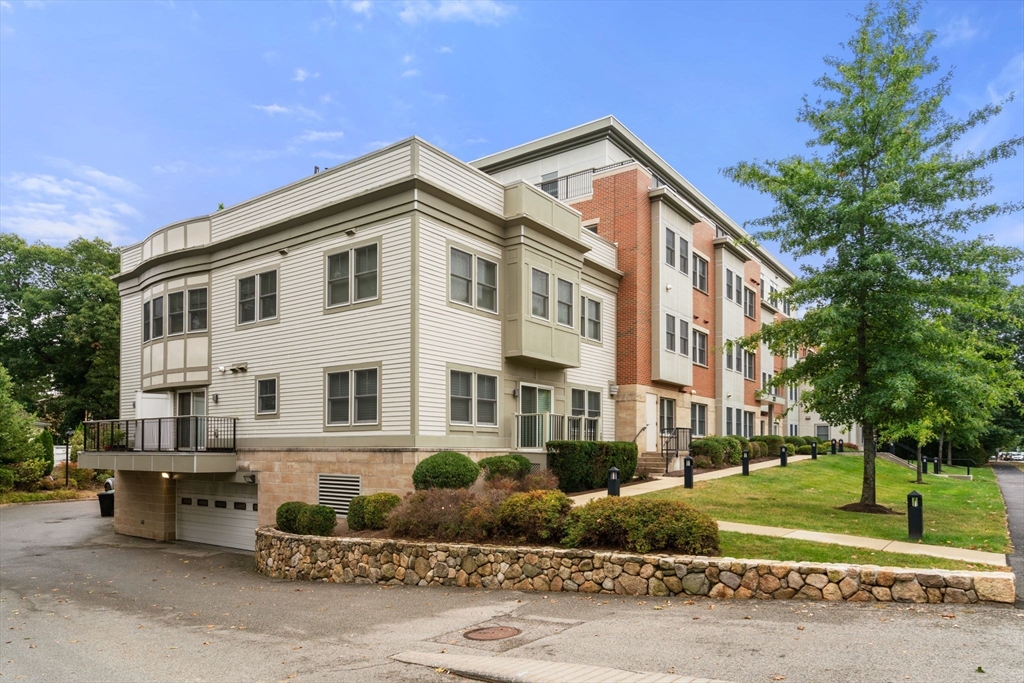 321 Hammond Pond Parkway 201