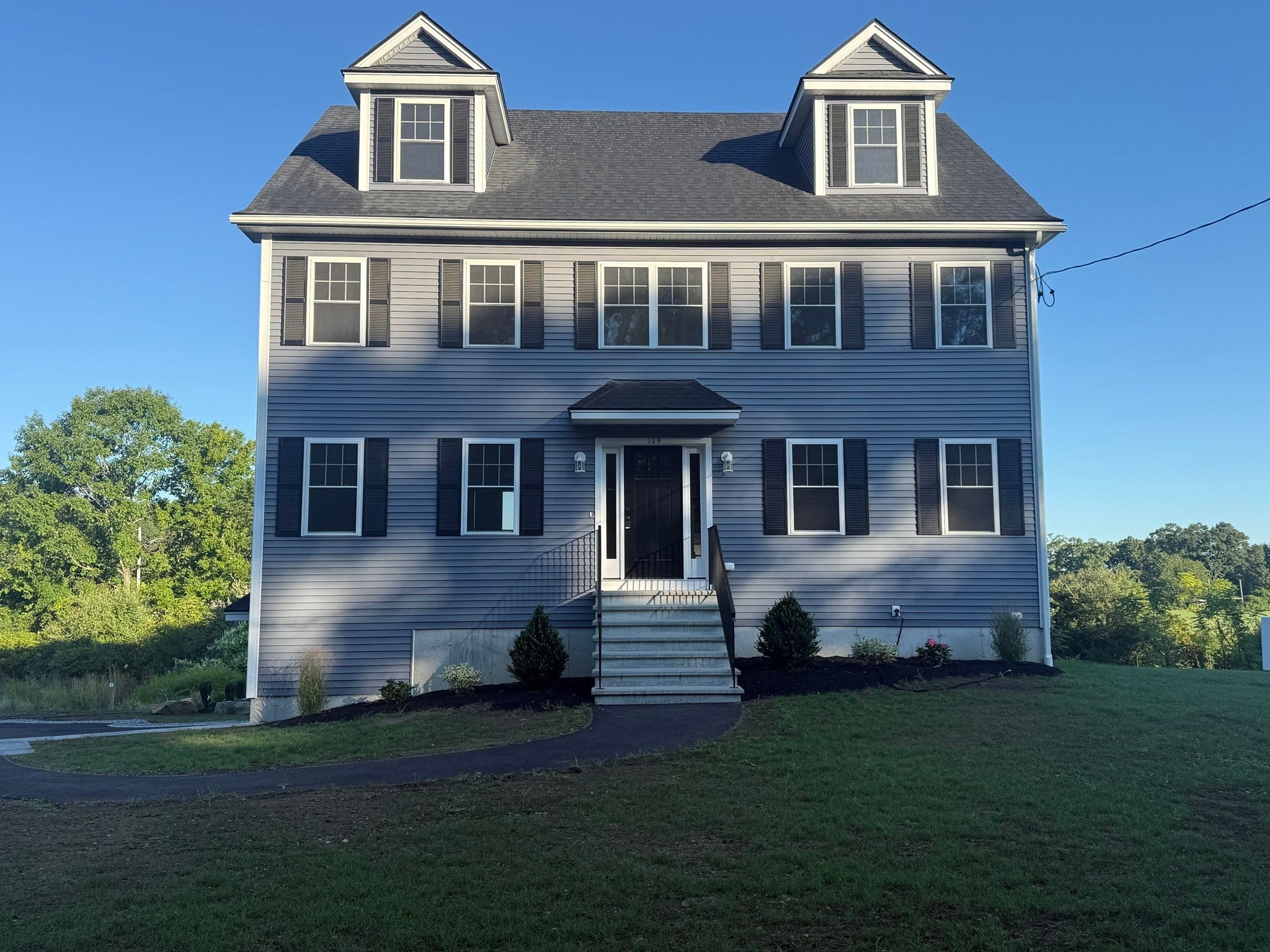 129 Old Westford Rd