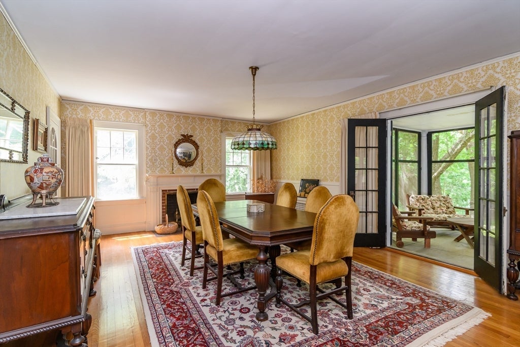 355 High St, Westwood, MA, 355 High St, Westwood, MA Photo #3