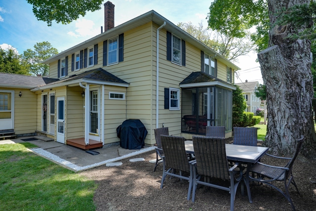 77 Cross Street 77