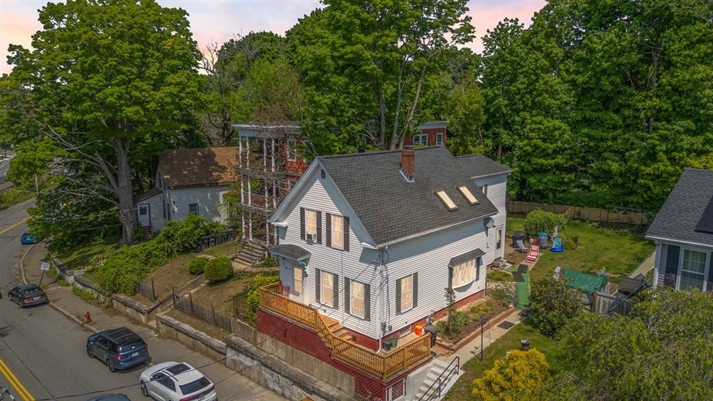 97 Laurel Ave