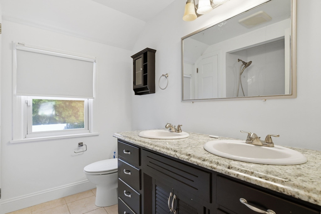 107 Viscount Rd, Longmeadow, MA Photo #32