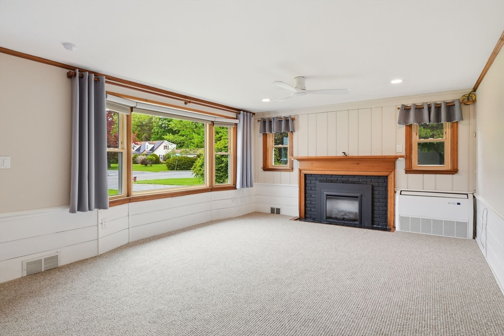 107 Viscount Rd, Longmeadow, MA Photo #14