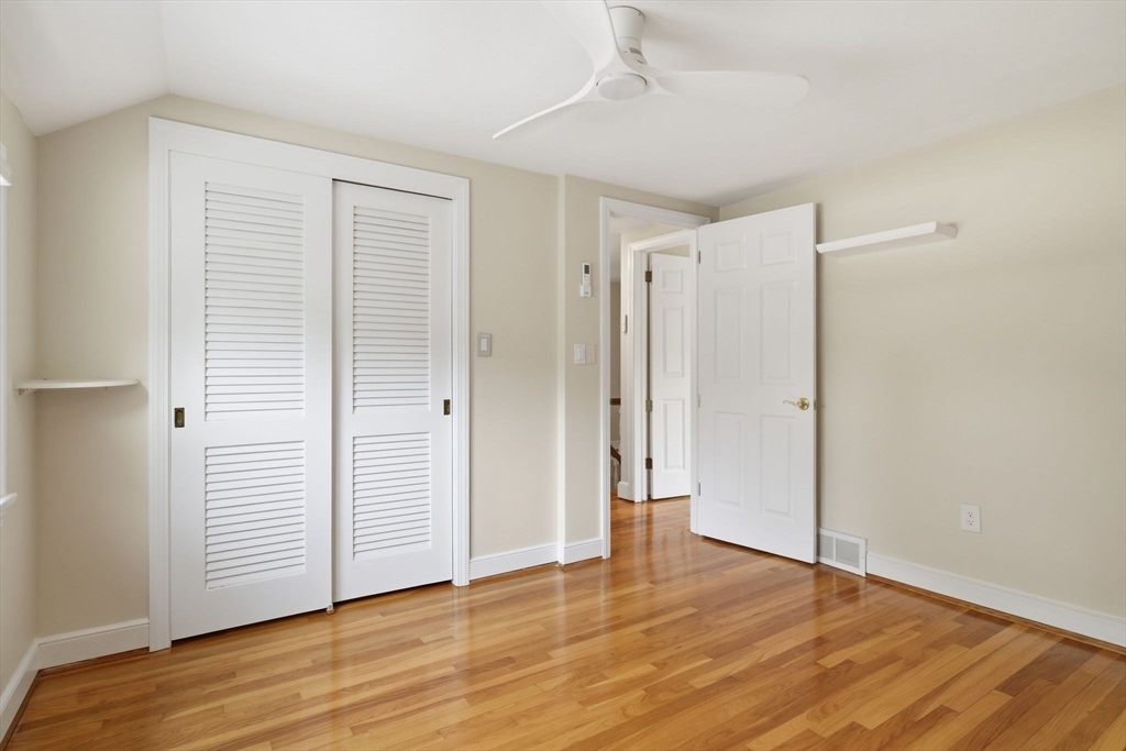 107 Viscount Rd, Longmeadow, MA Photo #27