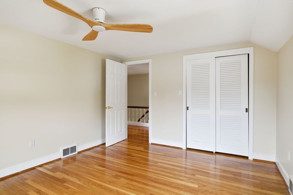 107 Viscount Rd, Longmeadow, MA Photo #23