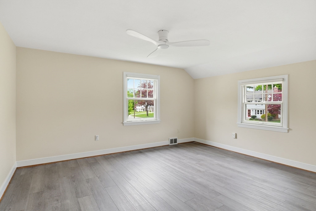 107 Viscount Rd, Longmeadow, MA Photo #20