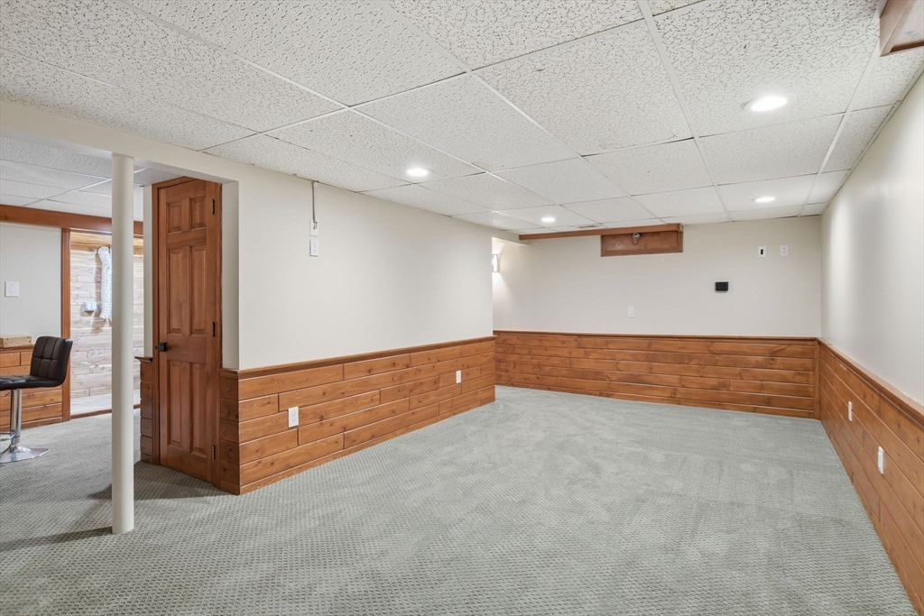 107 Viscount Rd, Longmeadow, MA Photo #34