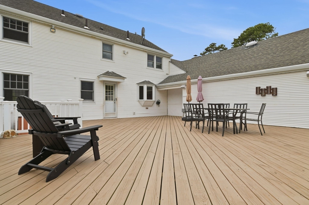 107 Viscount Rd, Longmeadow, MA Photo #41