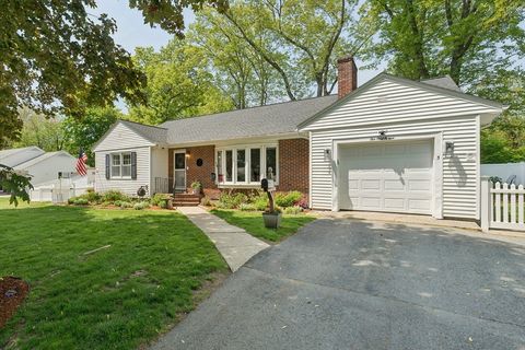 Photo of 5 Plant Ave, Hudson, MA 01749 (MLS # 73516715)