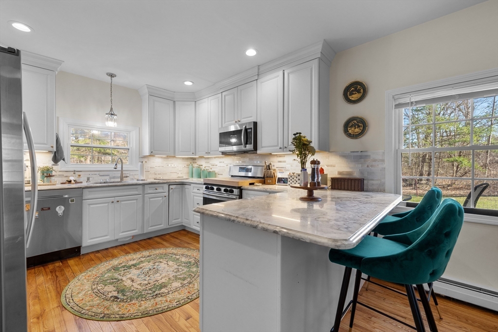 38 Brook St