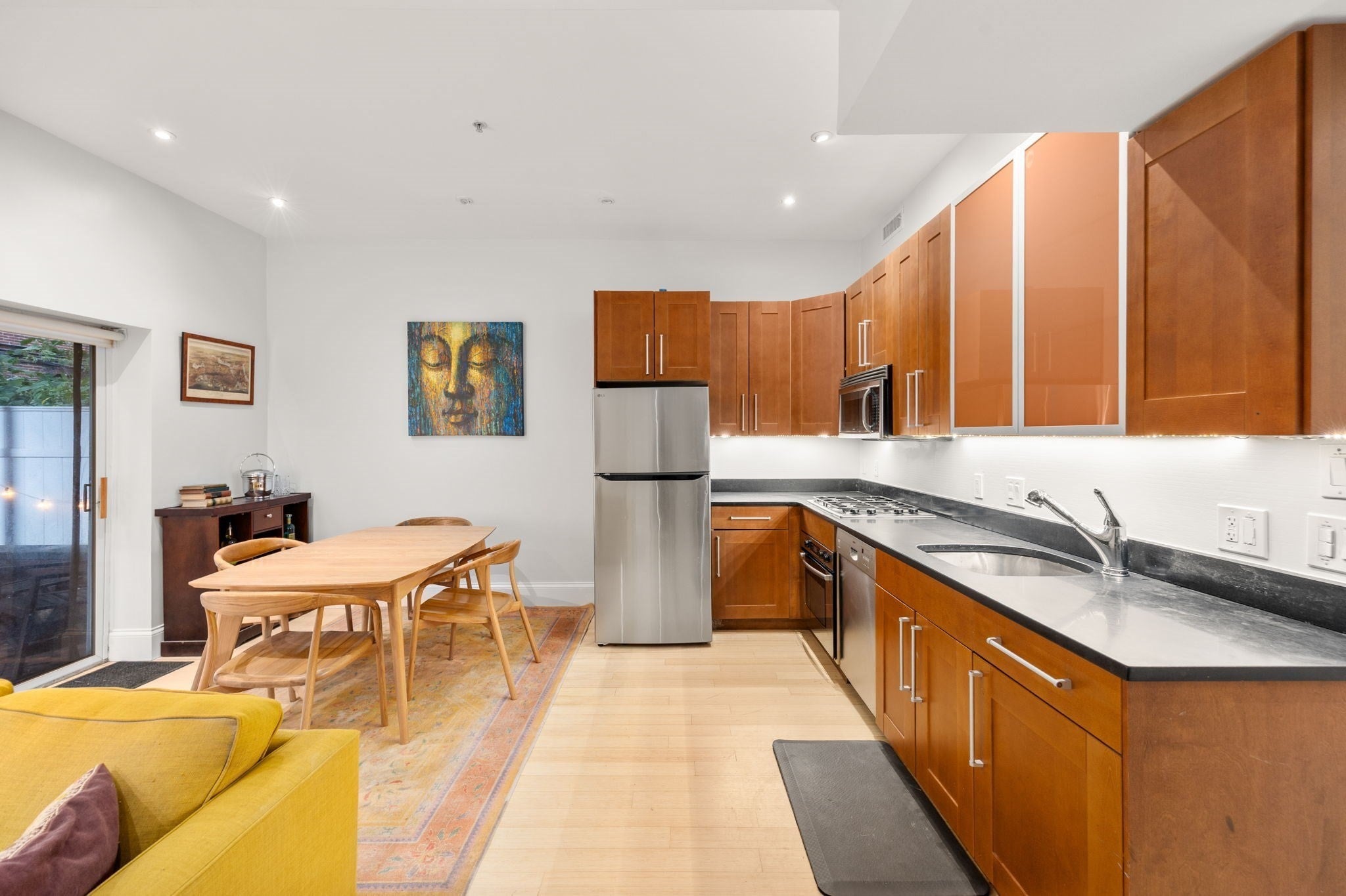 28 Isabella St 28