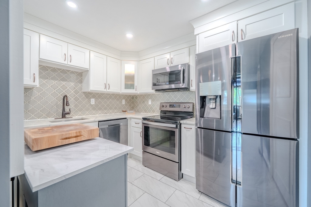 368 Elliot St 10
