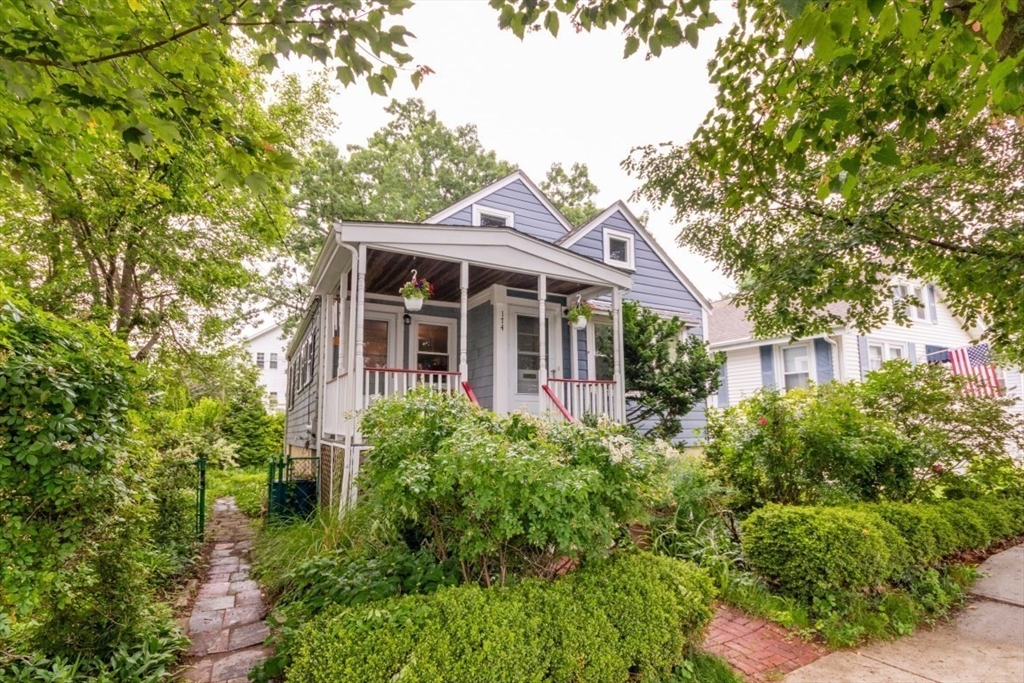 174 N Central Ave
