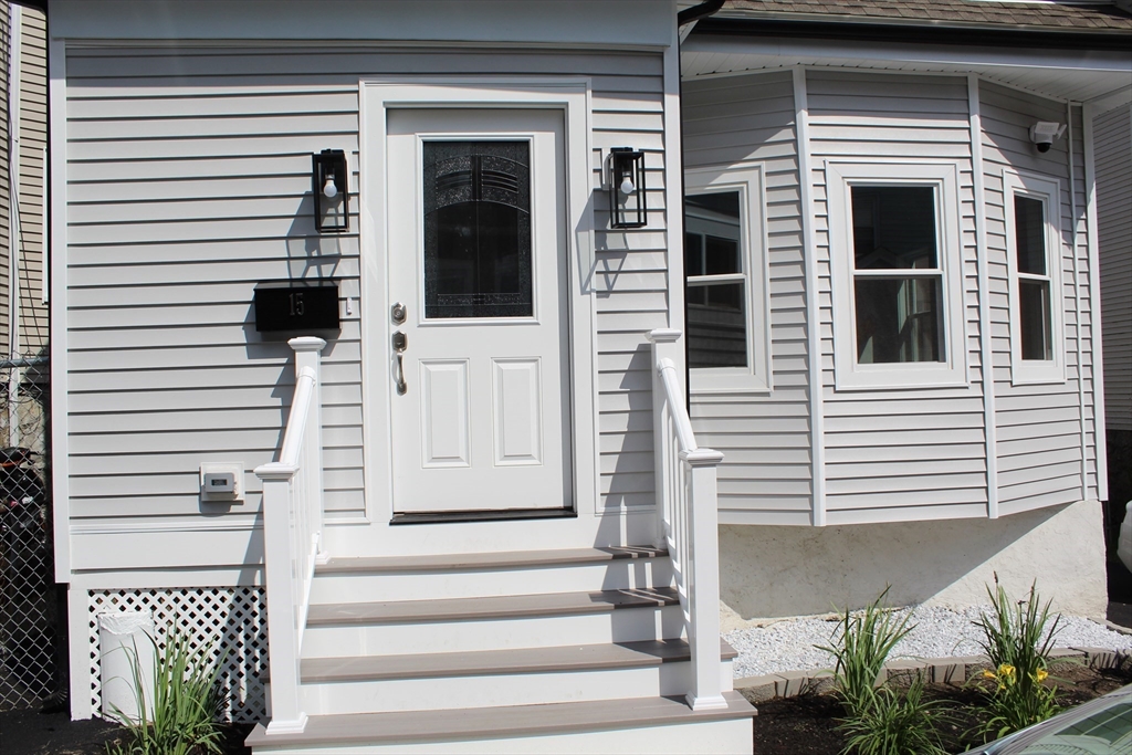 15 Marcy Rd