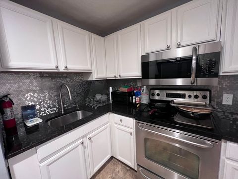 50 Seymour St 8 Boston MA 02131