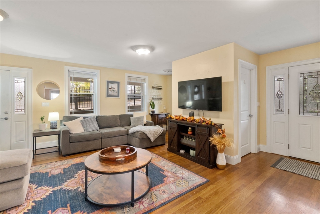 62 Redfield St 62