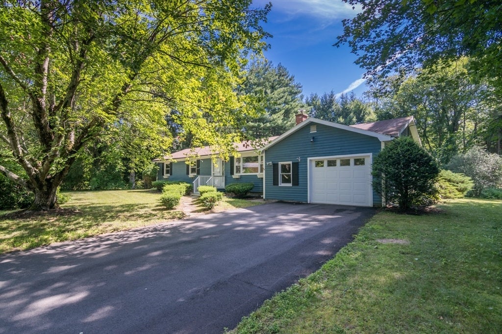 77 Grantwood Drive, Amherst, MA, 77 Grantwood Drive, Amherst, MA Photo #2
