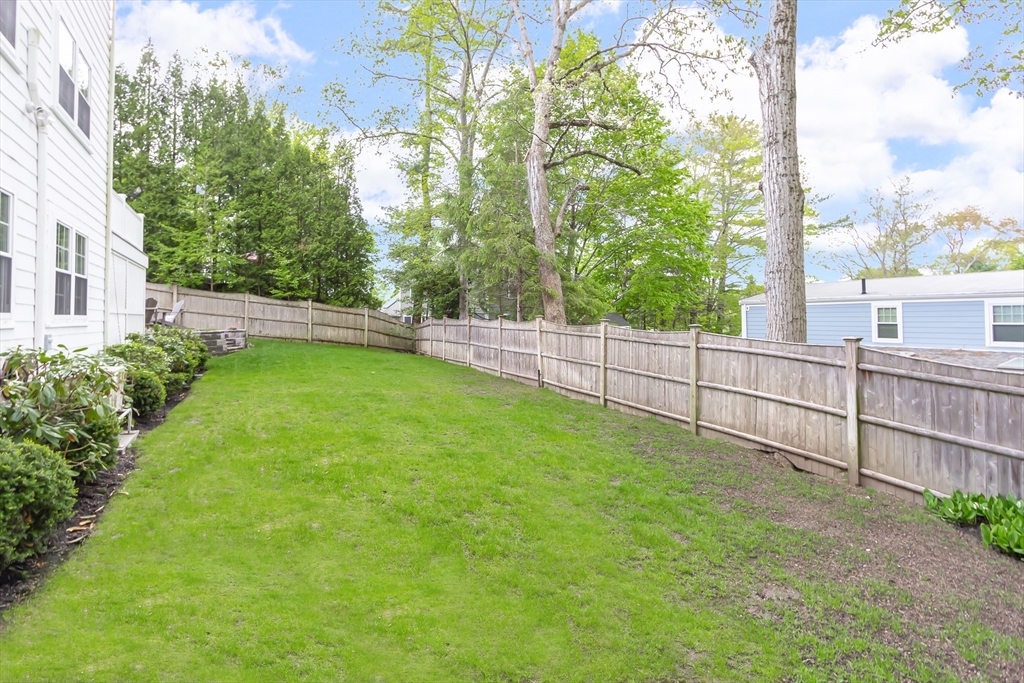 Needham, Massachusetts 02494, United States, 4 Bedrooms Bedrooms, ,4 BathroomsBathrooms,Residential,Pending,125805