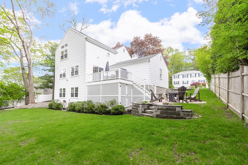 Needham, Massachusetts 02494, United States, 4 Bedrooms Bedrooms, ,4 BathroomsBathrooms,Residential,Pending,125805