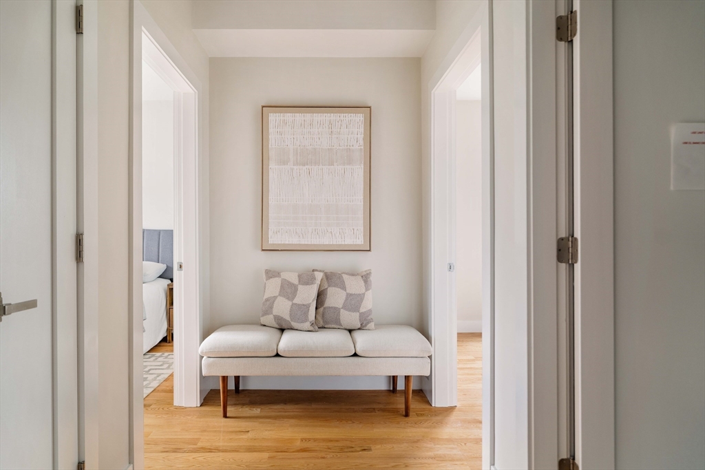 Boston, Massachusetts 02119, United States, 2 Bedrooms Bedrooms, ,3 BathroomsBathrooms,Residential,Pending,105803