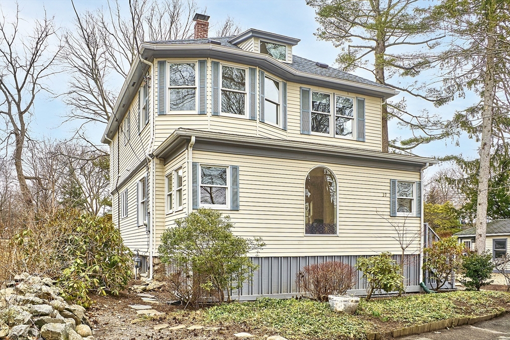 39 Village Street