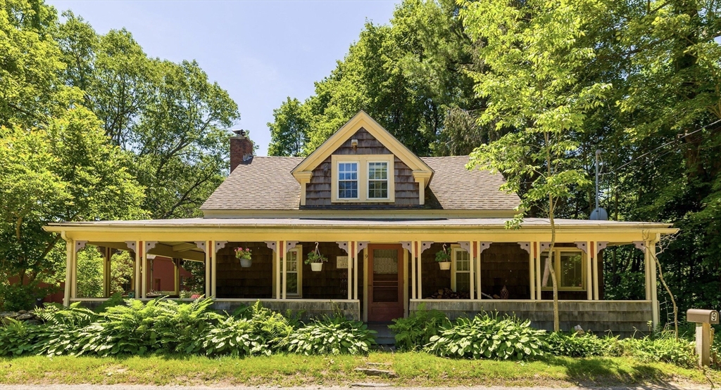 9 Ball Hill Rd