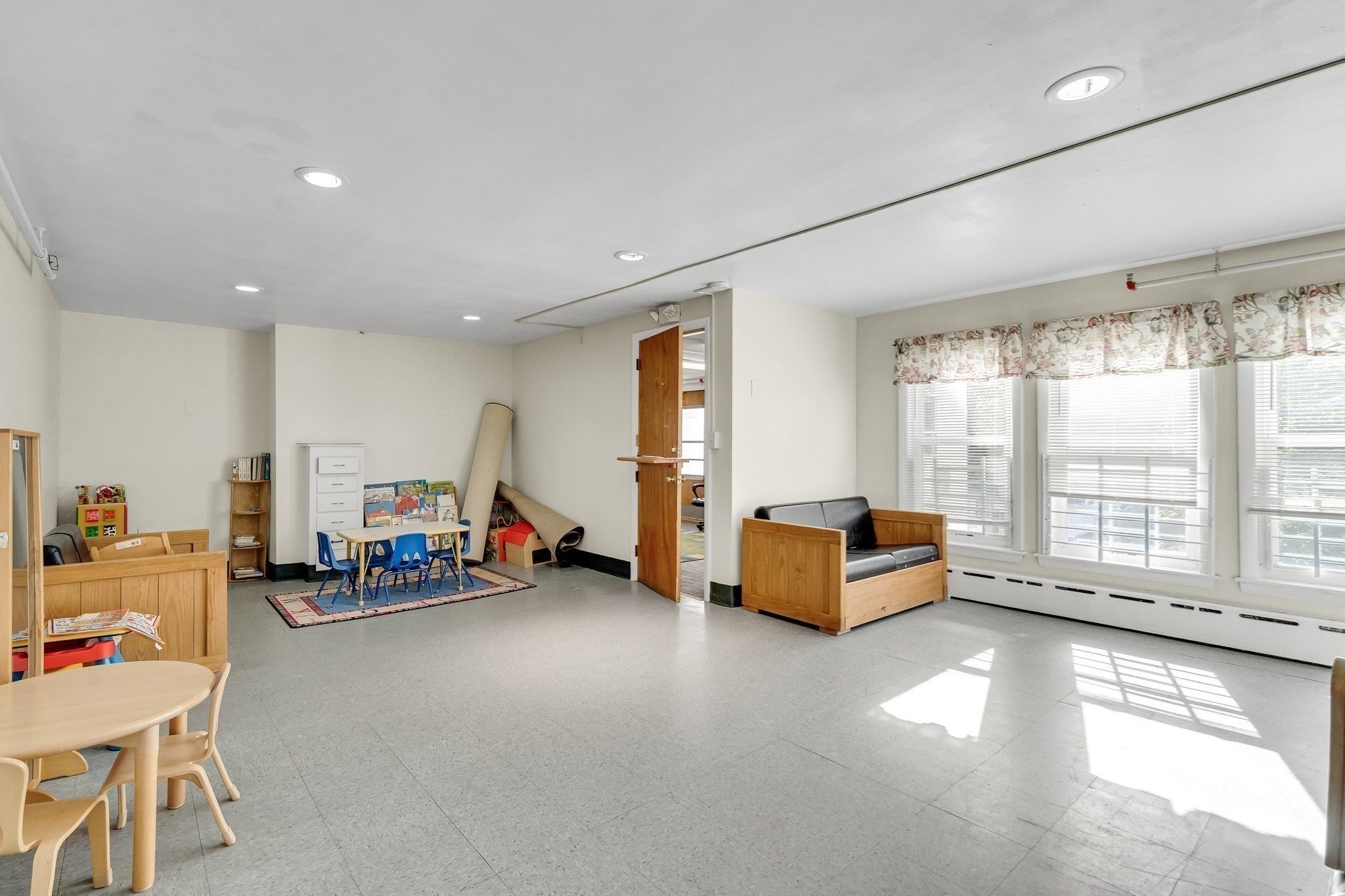 53 Church St, Hudson, MA, 53 Church St, Hudson, MA Photo #11