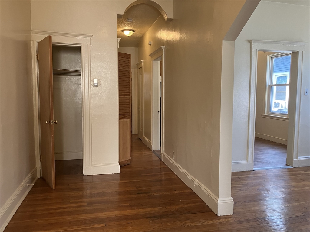 25 Hosmer St 3R