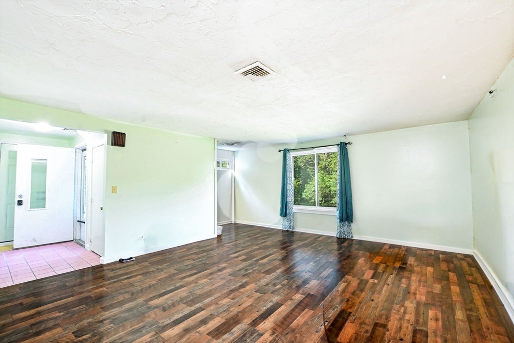 29 Surrey Ln 29