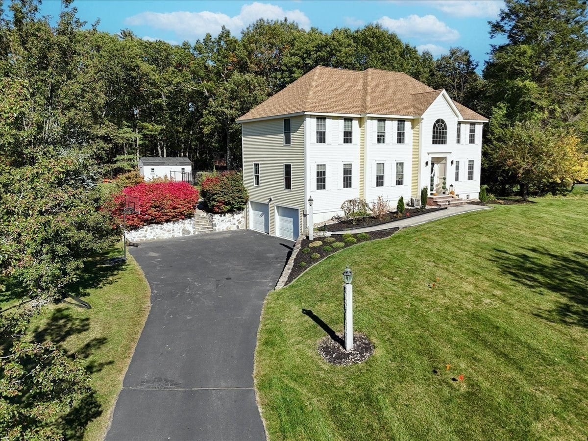 4 Hemlock Lane