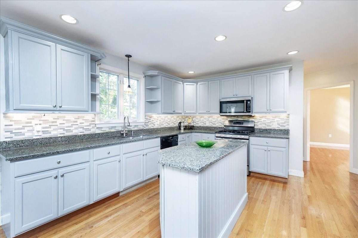 4 Hemlock Lane