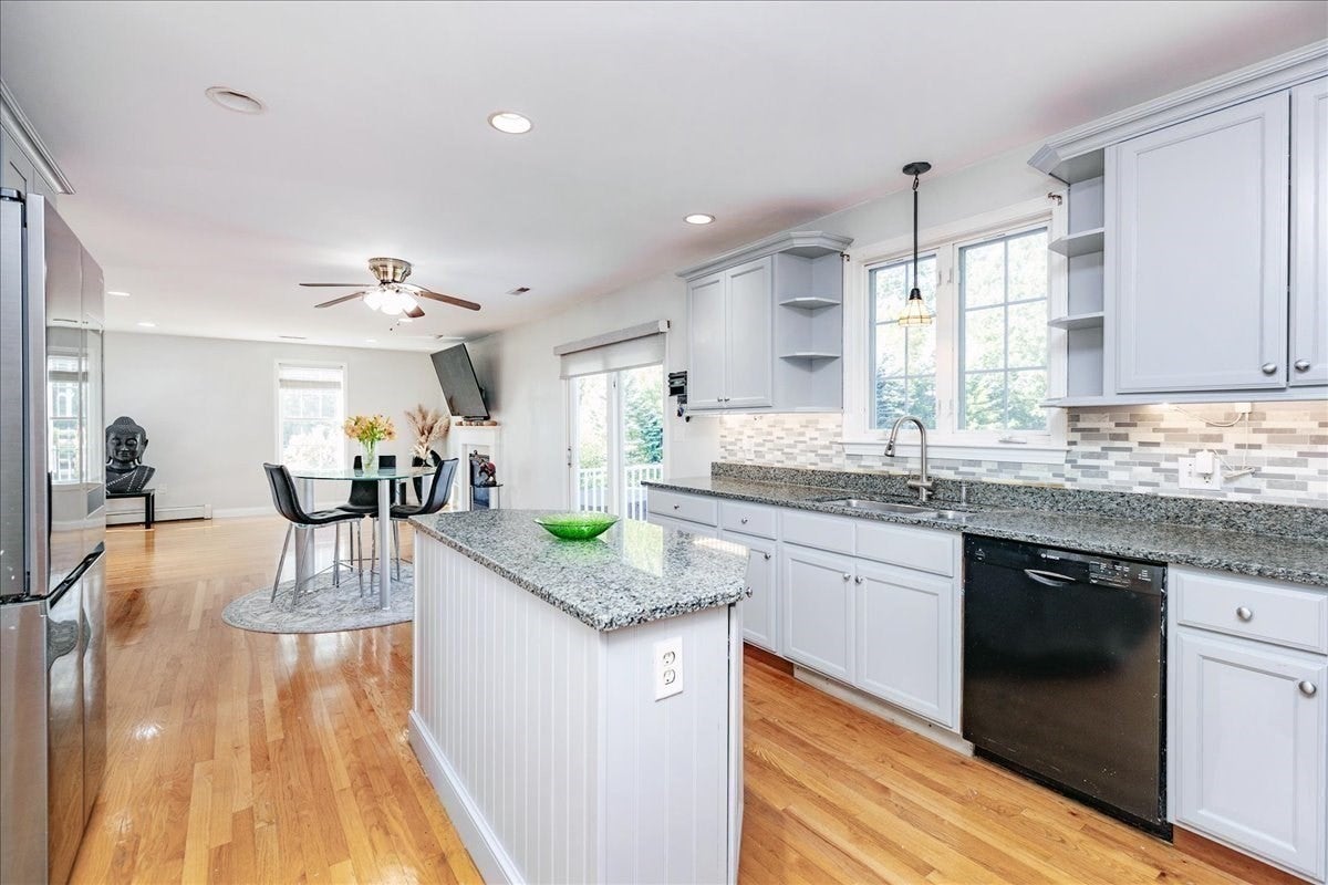 4 Hemlock Lane, Groveland, MA, 4 Hemlock Lane, Groveland, MA Photo #6