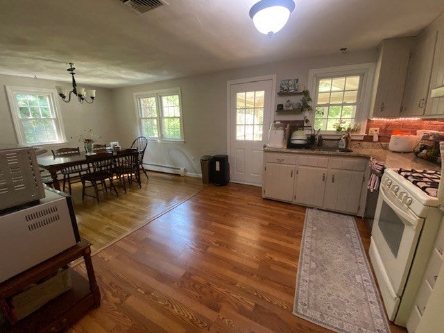 64 Haverhill St, Reading, MA, 64 Haverhill St, Reading, MA Photo #4