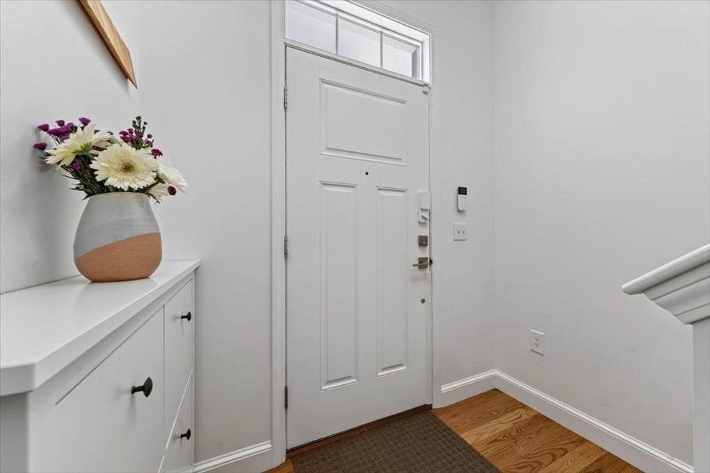 34 Parkview St, Weymouth, MA, 34 Parkview St, Weymouth, MA Photo #2