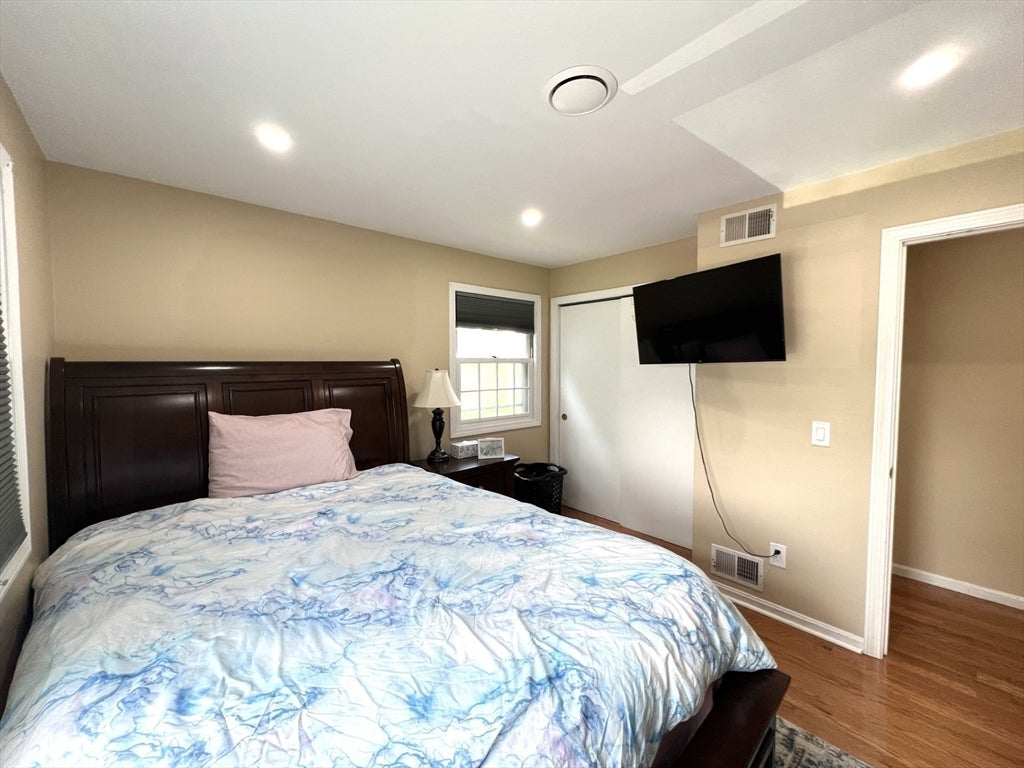 27 Hill St, Leominster, MA Photo #32