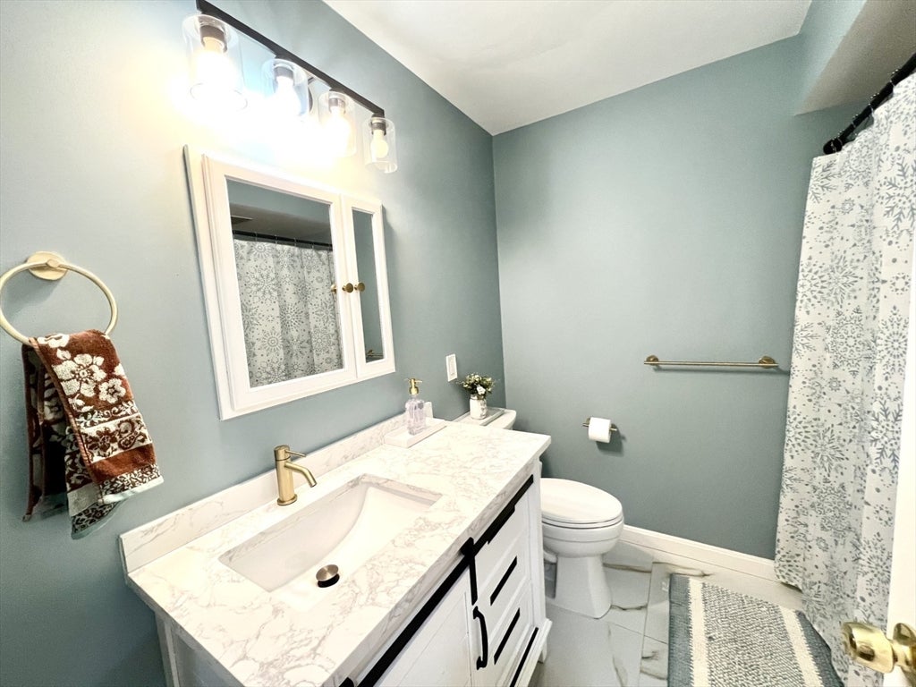27 Hill St, Leominster, MA Photo #24