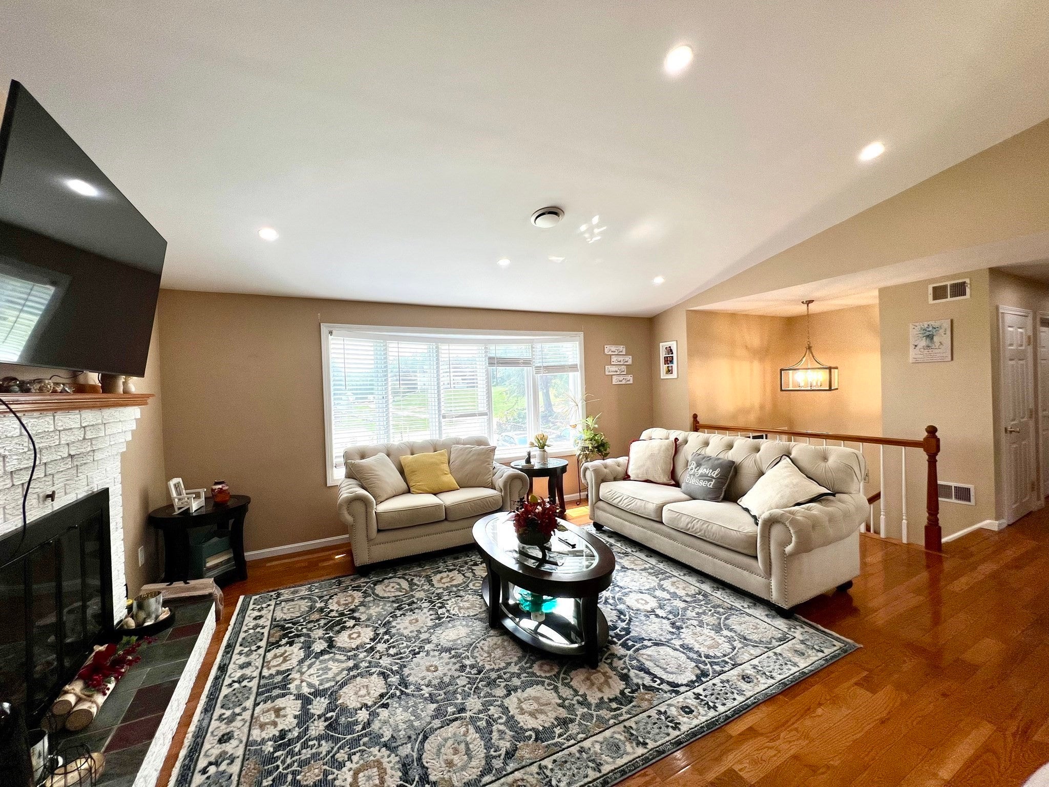 27 Hill St, Leominster, MA Photo #9